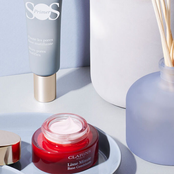 Instant Smooth Perfecting with SOSO Primer