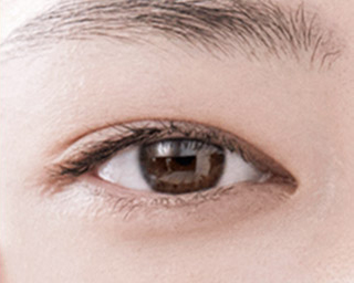 Can a serum be applied around the eyes and to the lash area?